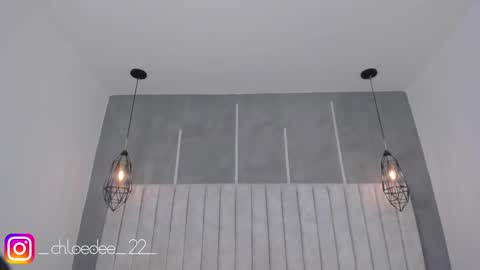 Snapshot of chloe_dee_ chatting on March 8, 11:48 am Chloe online show from March 8, 11:48 am