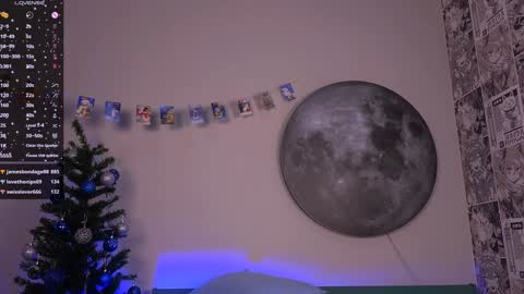 Snapshot of chloe_jeense chatting on January 4, 11:43 am Chloe online show from January 4, 11:43 am