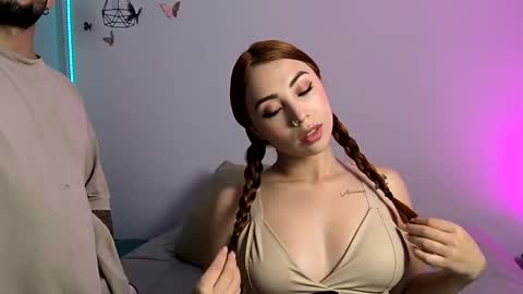 Snapshot of chloe_johnson_1 chatting on January 9, 2:01 am sammy online show from January 9, 2:01 am