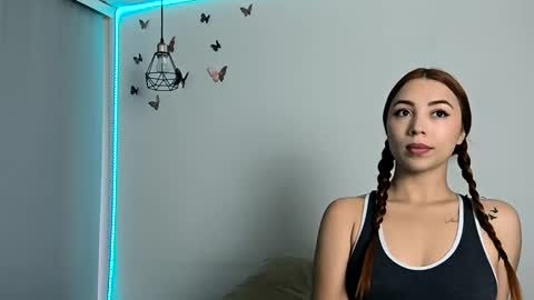 Snapshot of chloe_johnson_1 chatting on January 9, 12:41 pm sammy online show from January 9, 12:41 pm