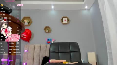 Snapshot of chloe_narcise chatting on February 21, 4:40 am Chloe online show from February 21, 4:40 am