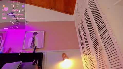   online show from October 9, 7:56 pm