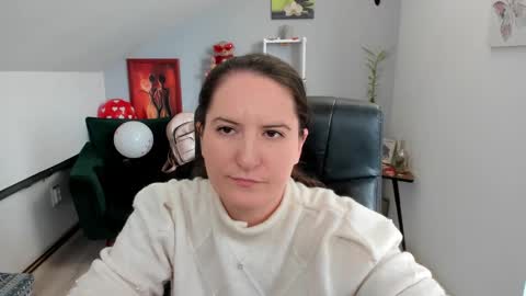 chloehottie online show from February 14, 11:10 am