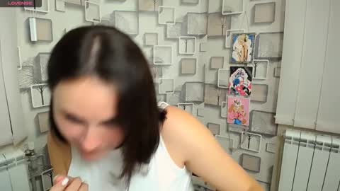 Chloe online show from September 29, 8:52 am