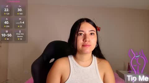 Snapshot of chloekitty_69 chatting on December 14, 11:15 am Melisa online show from December 14, 11:15 am