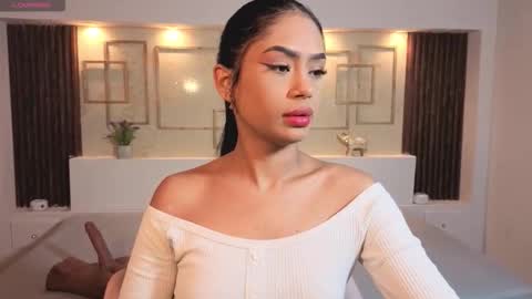 Chloe Moon online show from November 11, 9:53 am