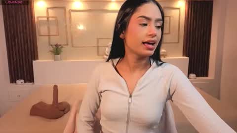 Chloe Moon online show from November 17, 11:38 am