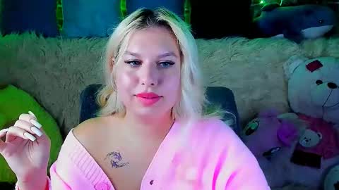 Snapshot of chloericci chatting on September 21, 9:16 pm ChloeRicci online show from September 21, 9:16 pm