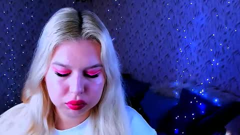 Snapshot of chloericci chatting on October 7, 8:22 am ChloeRicci online show from October 7, 8:22 am