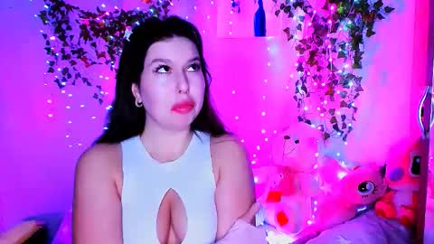 Snapshot of chloericci chatting on December 13, 7:53 pm ChloeRicci online show from December 13, 7:53 pm