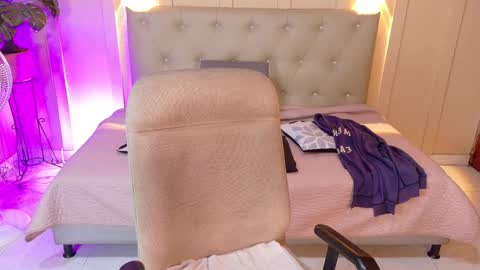 Chloe rosse online show from October 10, 1:37 am