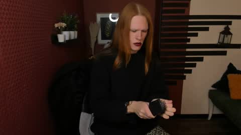 Chloe online show from November 6, 12:06 pm