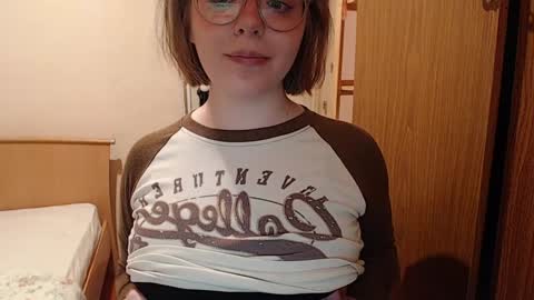 chmiri online show from December 8, 7:11 pm