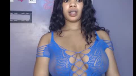 Snapshot of choco_chocox chatting on February 23, 8:17 am ESTHER online show from February 23, 8:17 am