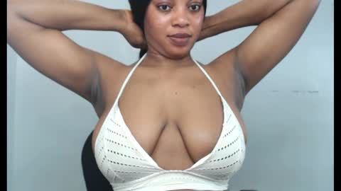 Snapshot of choco_chocox chatting on October 16, 7:31 am ESTHER online show from October 16, 7:31 am