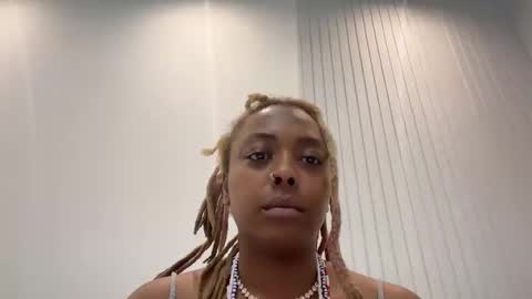 ChocolateCakeQueen online show from December 1, 11:58 pm