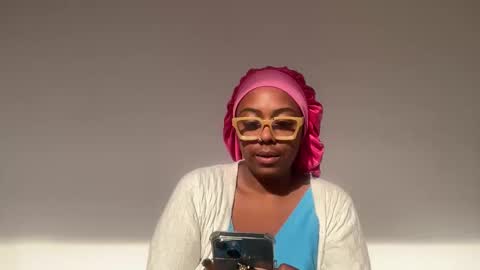 ChocolateCakeQueen online show from November 19, 12:27 pm