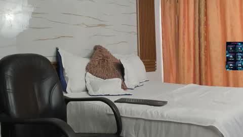 Chorey Thaylor online show from November 22, 3:33 pm