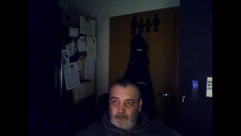 Chris online show from December 3, 7:10 am