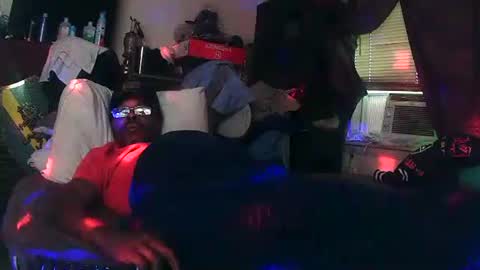 Chris online show from October 22, 6:51 pm