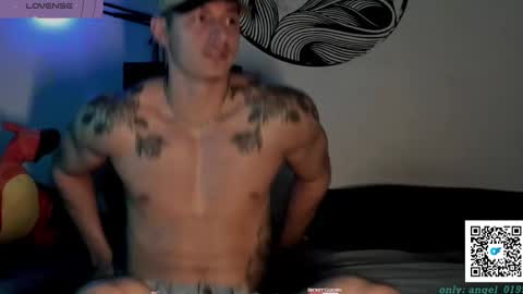 chris_angel01 online show from January 6, 12:48 am