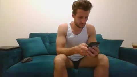 chrisaron online show from March 10, 4:17 am