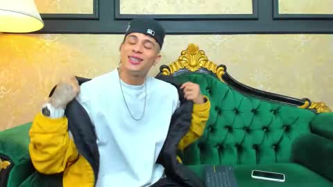 Chris online show from October 9, 11:19 am