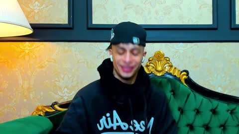 Chris online show from October 20, 11:10 am