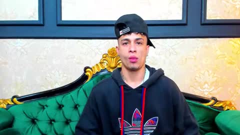 Chris online show from October 23, 11:42 am