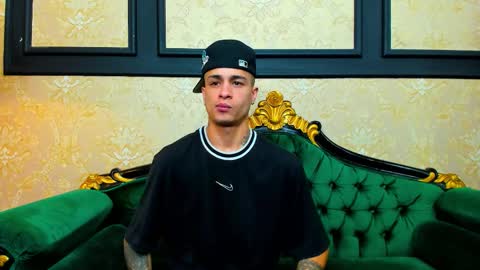 Chris online show from November 26, 11:33 am