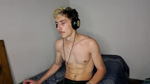 Snapshot of chrisslicer chatting on January 18, 1:19 am Christopher online show from January 18, 1:19 am