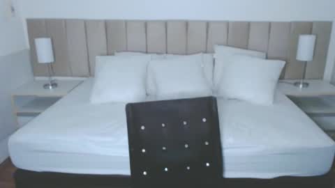 christiandiorx online show from February 4, 7:51 am