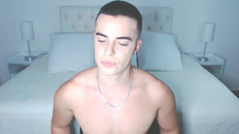 christiandiorx online show from November 1, 12:12 am