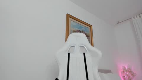 Hi im Christine online show from January 28, 7:22 am