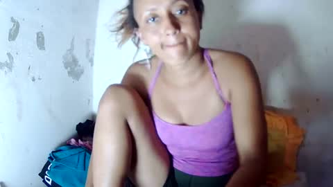 Snapshot of christine213 chatting on January 11, 10:19 am christine213 online show from January 11, 10:19 am