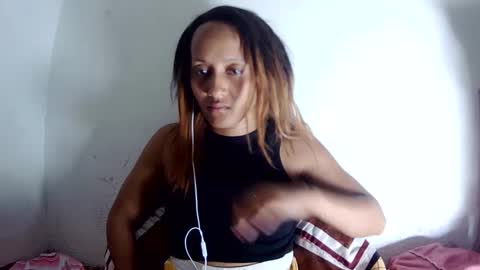 Snapshot of christine213 chatting on January 19, 10:49 pm christine213 online show from January 19, 10:49 pm