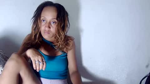 Snapshot of christine213 chatting on February 8, 6:55 pm christine213 online show from February 8, 6:55 pm