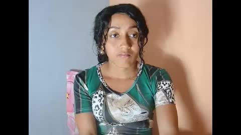 Snapshot of christine213 chatting on September 27, 11:37 am christine213 online show from September 27, 11:37 am