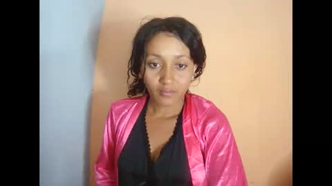 Snapshot of christine213 chatting on November 12, 11:14 pm christine213 online show from November 12, 11:14 pm