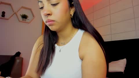 Christine  online show from October 27, 12:09 pm