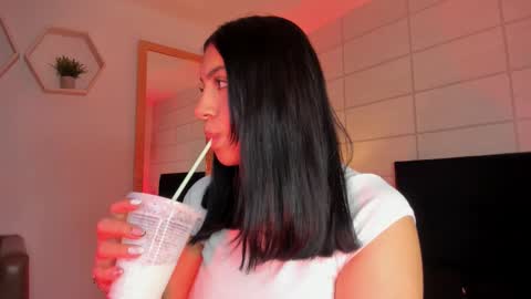 Christine  online show from November 24, 11:54 am