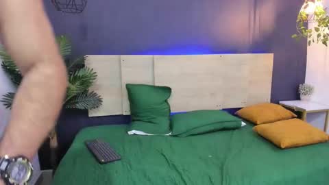 christopher_cruz_ online show from November 27, 11:07 pm