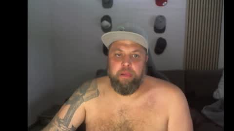 Snapshot of chrizz80 chatting on November 26, 1:34 pm Chrizz online show from November 26, 1:34 pm