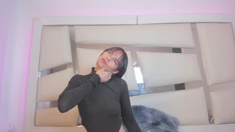 instagram chrystaljade.1 online show from February 15, 1:05 pm