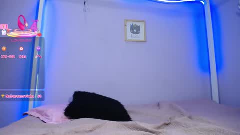 cielo__777 online show from November 11, 7:36 pm