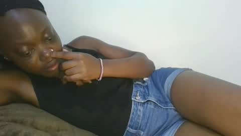 cilia petite online show from December 14, 9:25 am