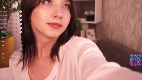   L  online show from September 27, 9:09 pm