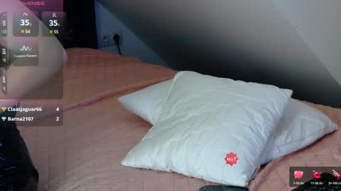 Cindy online show from December 11, 9:09 am