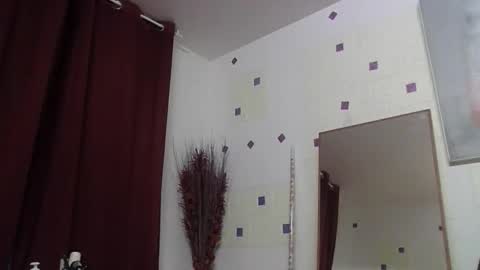 cinthia2525 online show from October 17, 8:06 am