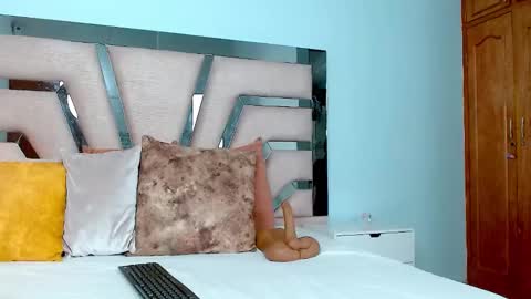 Snapshot of cintia_hills chatting on January 4, 3:40 am Cintia Hills online show from January 4, 3:40 am